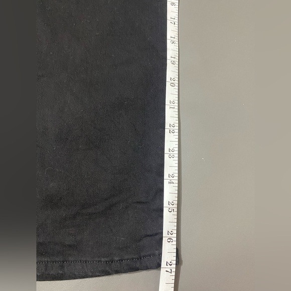 Levis Jeans Womens Size 6 Black Classic Straight Denim  Mid Rise.great condition - Picture 8 of 12